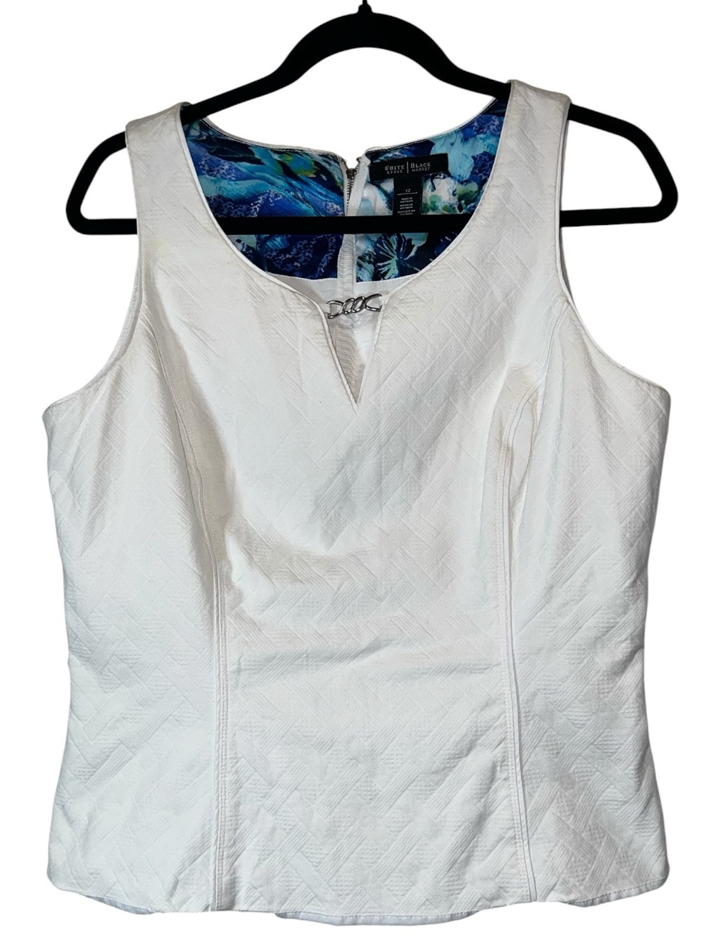 WHBM White Textured Peplum Top Silver Hardware Neck Size 12 Sleeveless Zip Back